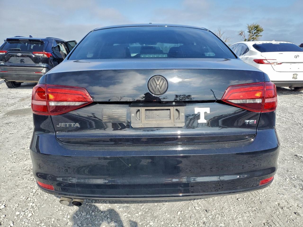2017 VOLKSWAGEN JETTA S photo 11