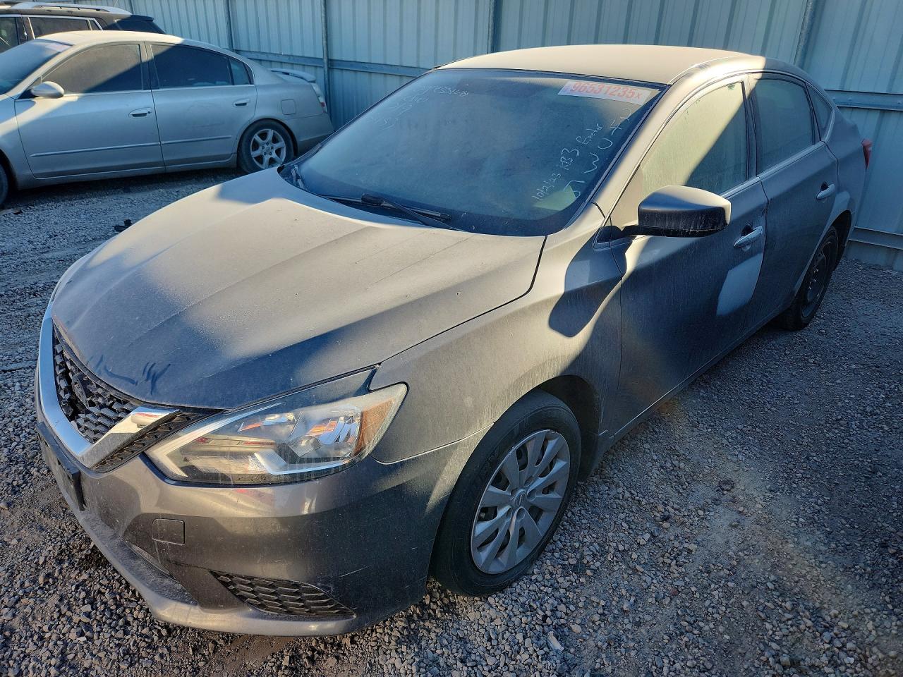 2019 NISSAN SENTRA S photo 2