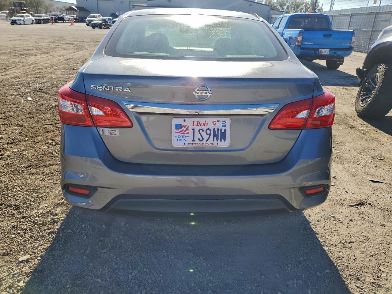 2019 NISSAN SENTRA S photo 11