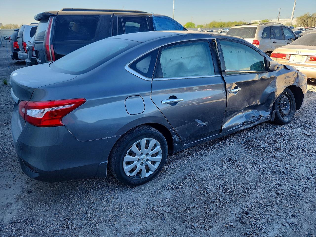 2019 NISSAN SENTRA S photo 6