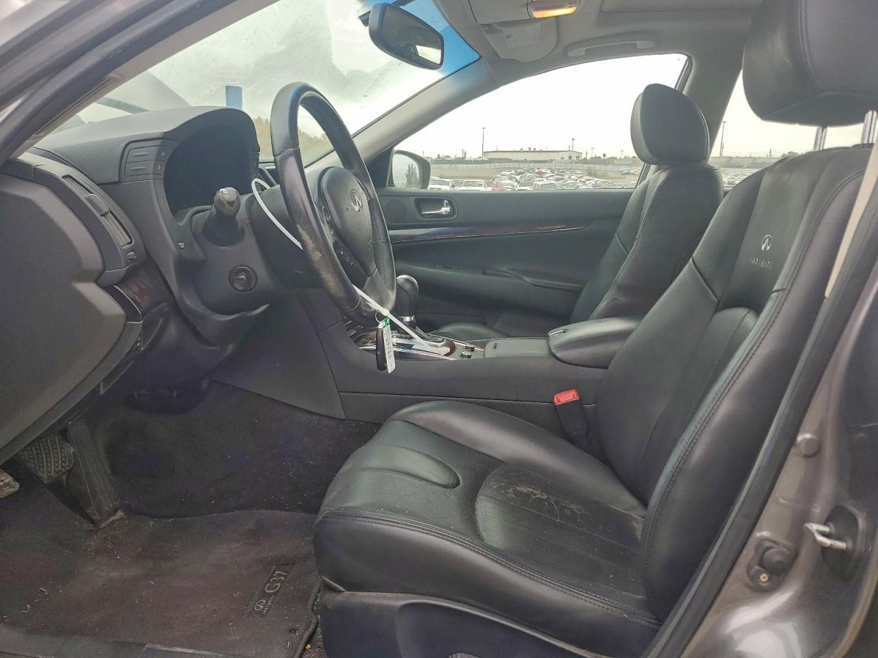 2013 INFINITI G37 BASE photo 7