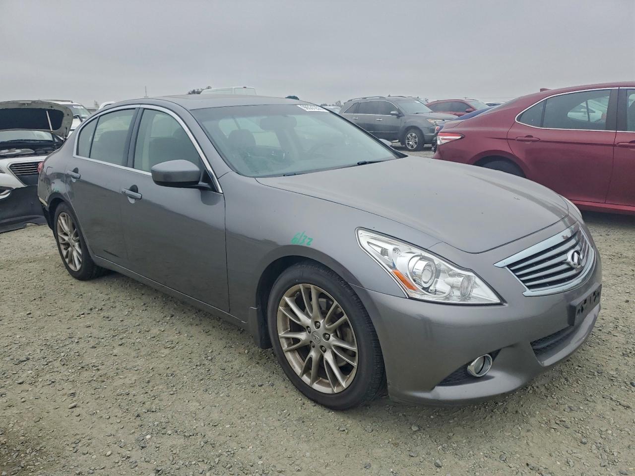 2013 INFINITI G37 BASE photo 4