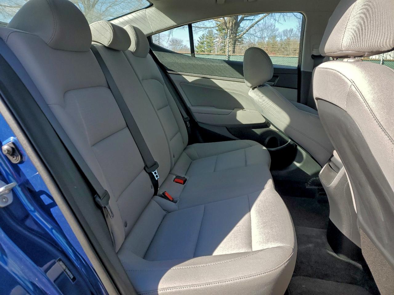 2017 HYUNDAI ELANTRA SE photo 19