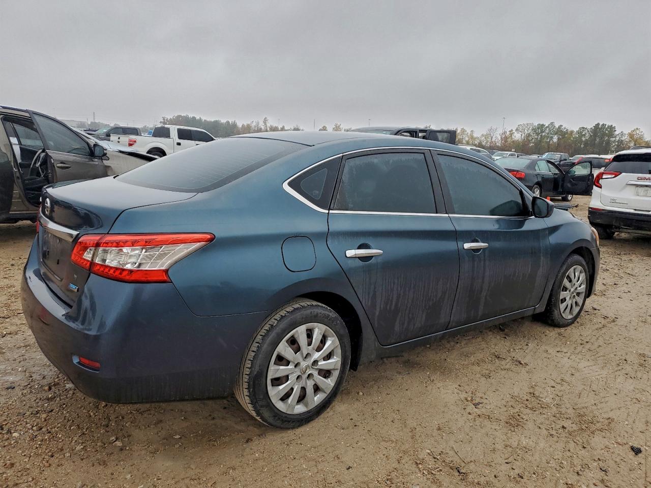 2014 NISSAN SENTRA S photo 5