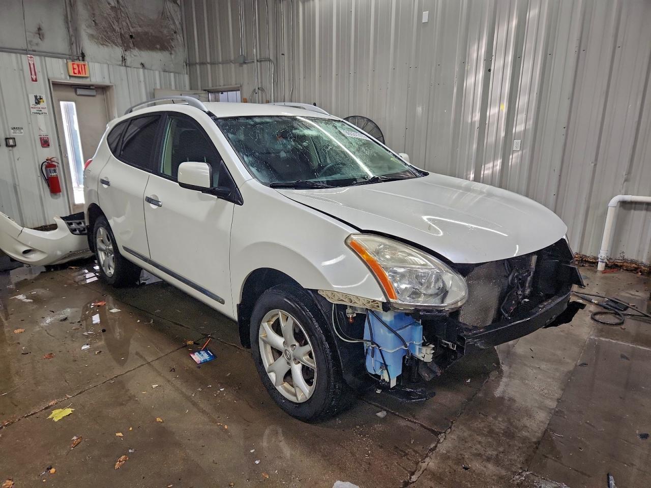2011 NISSAN ROGUE S photo 10