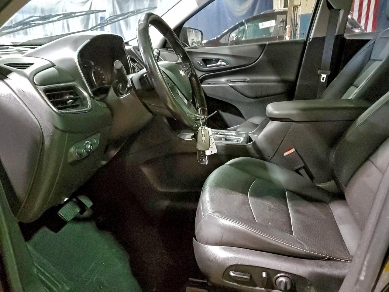 2020 CHEVROLET EQUINOX LT photo 13