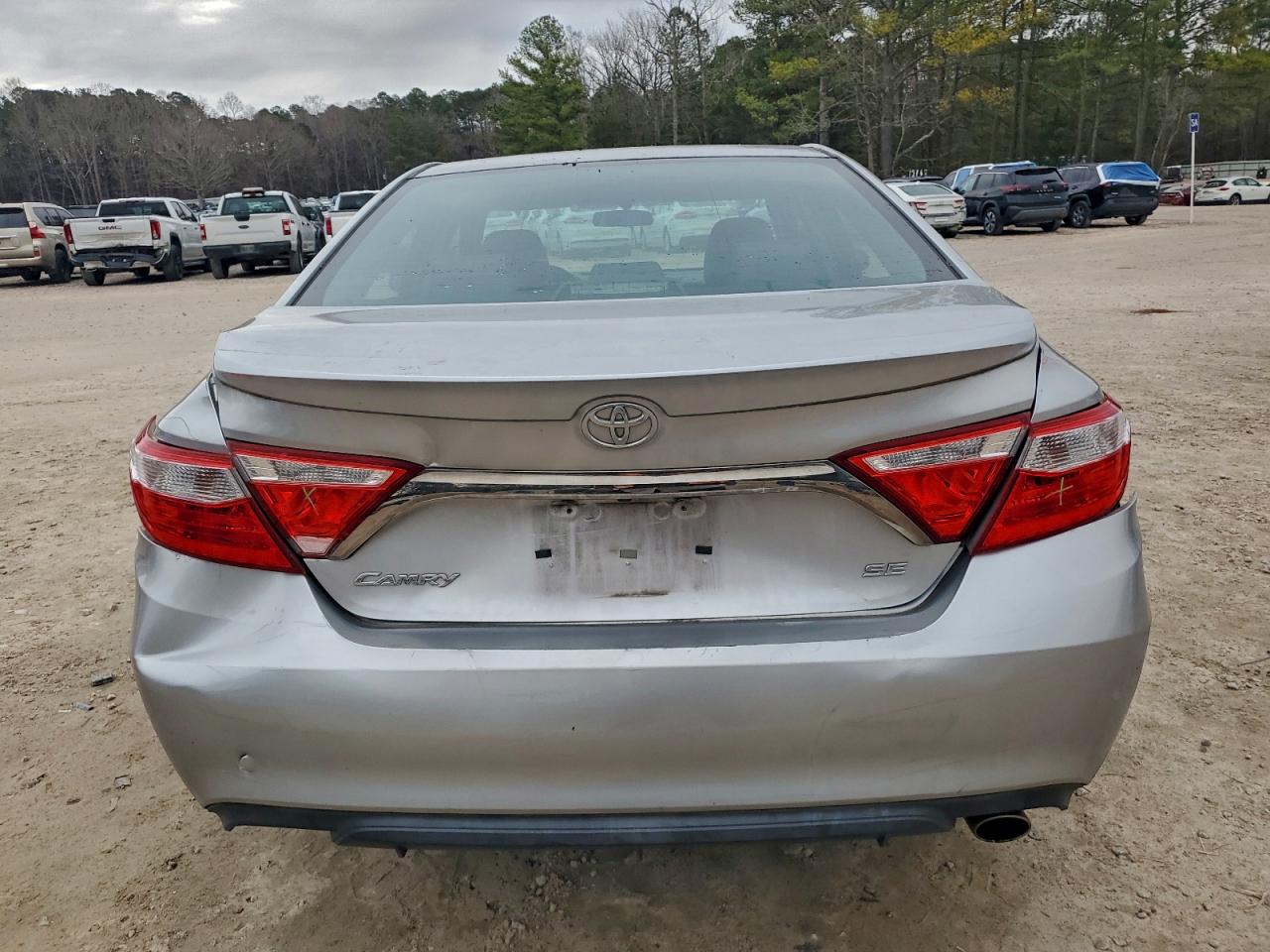 2016 TOYOTA CAMRY LE photo 6