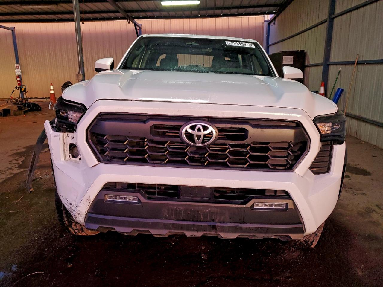 2025 TOYOTA TACOMA DOUBLE CAB photo 9
