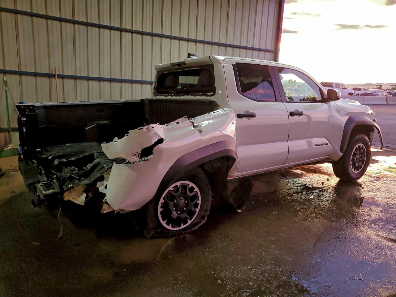2025 TOYOTA TACOMA DOUBLE CAB photo 5