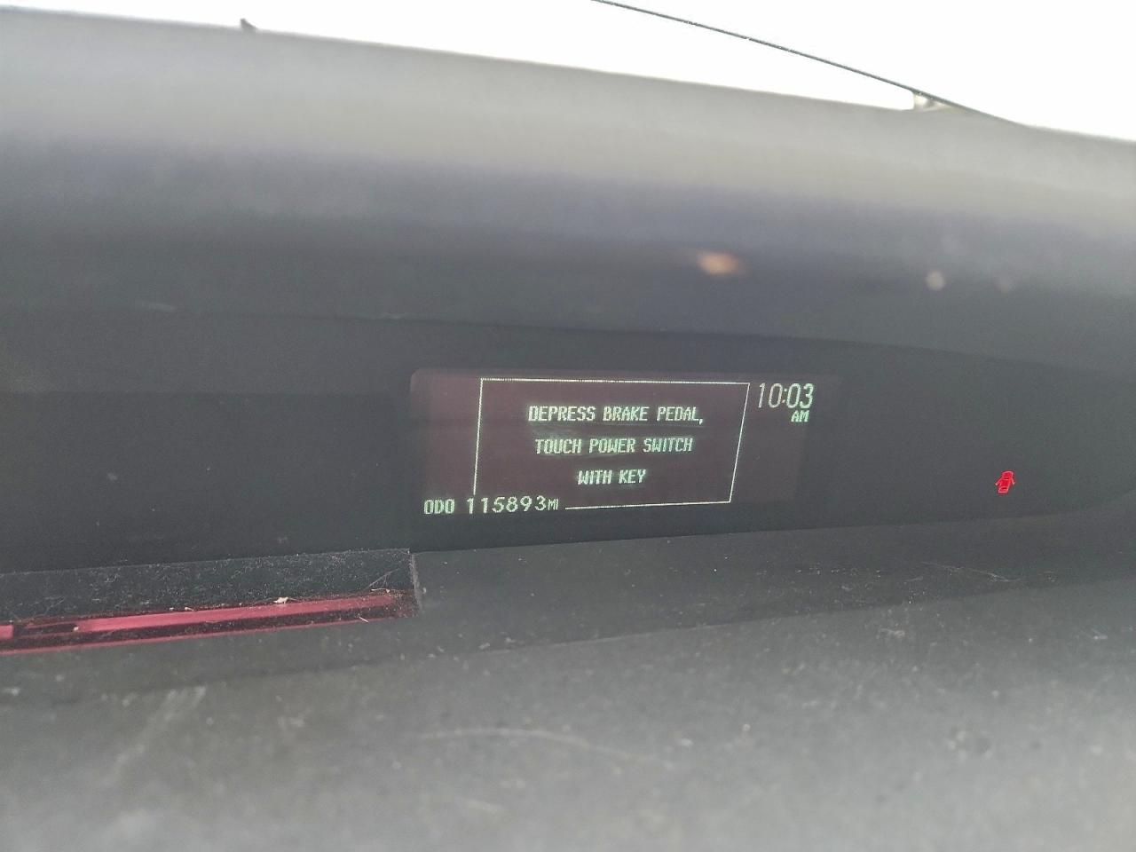 2015 TOYOTA PRIUS photo 25