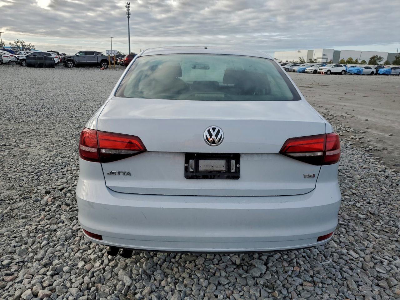 2017 VOLKSWAGEN JETTA S photo 11
