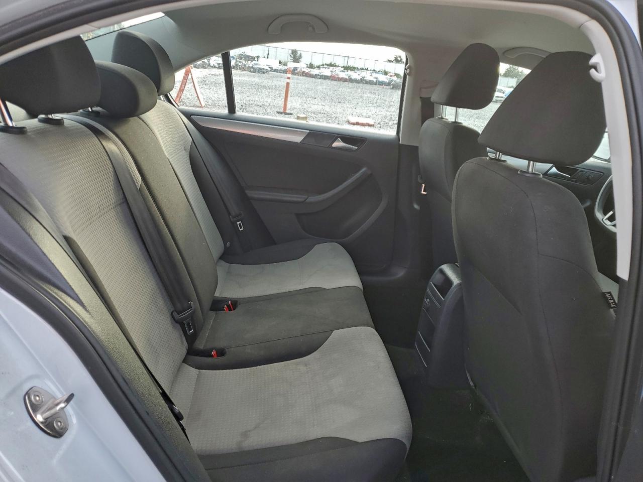 2017 VOLKSWAGEN JETTA S photo 19