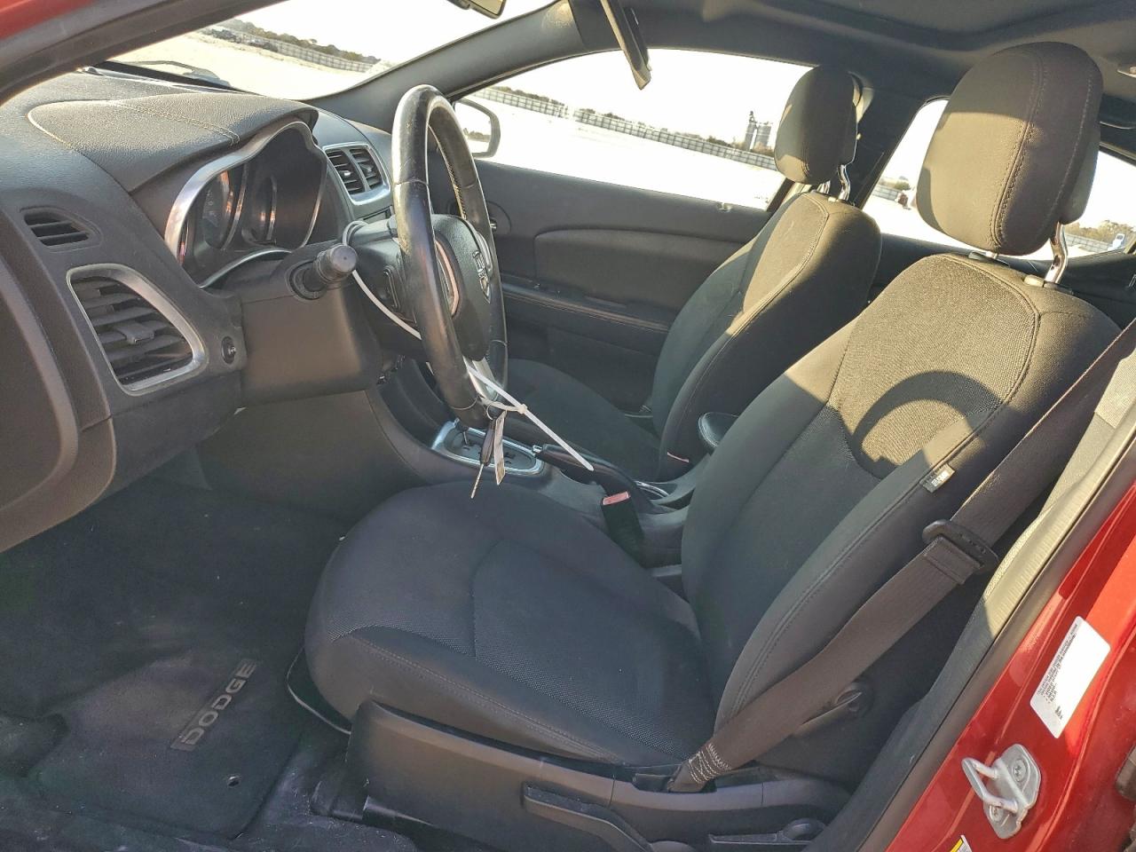 2013 DODGE AVENGER SXT photo 13