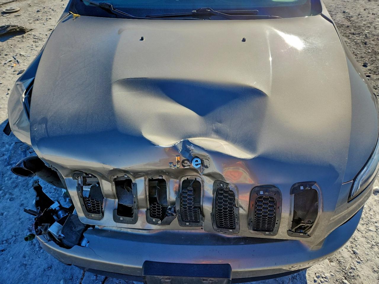 2017 JEEP CHEROKEE LATITUDE photo 12