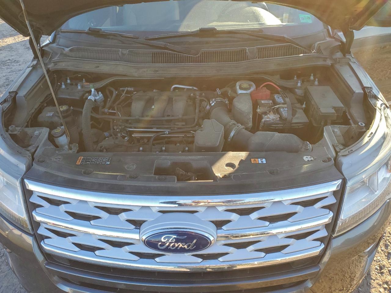 2019 FORD EXPLORER XLT photo 12