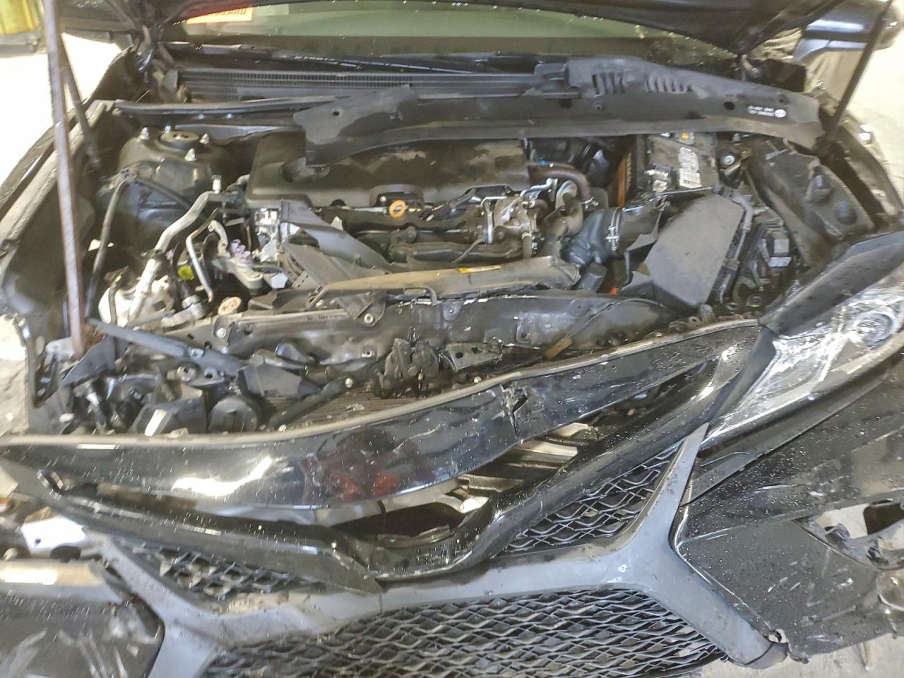 2020 TOYOTA CAMRY SE photo 31