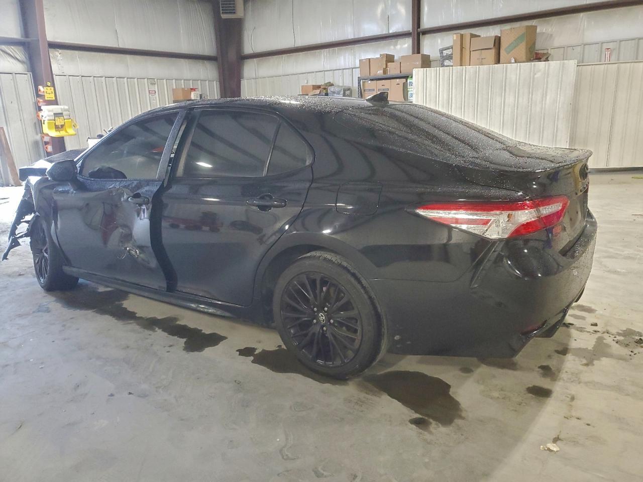 2020 TOYOTA CAMRY SE photo 4