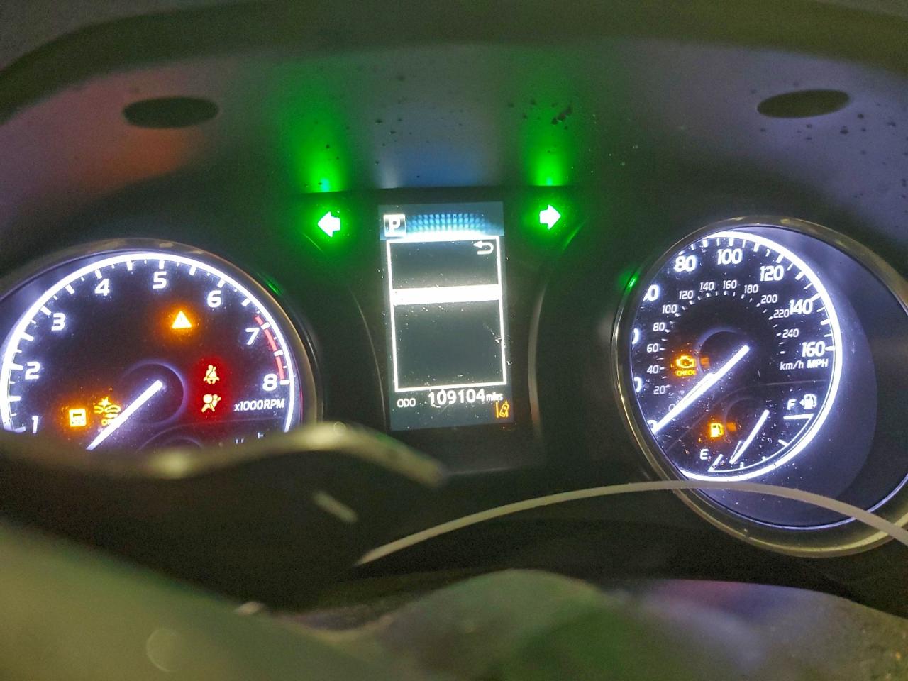 2020 TOYOTA CAMRY SE photo 25