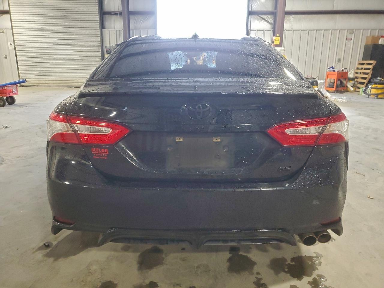 2020 TOYOTA CAMRY SE photo 16
