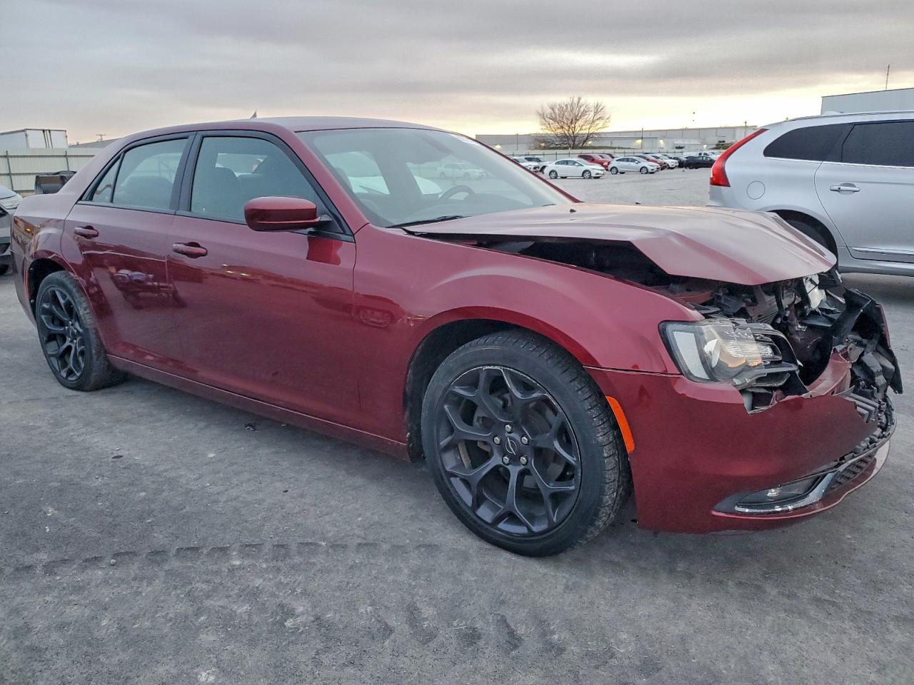 2019 CHRYSLER 300 S photo 7