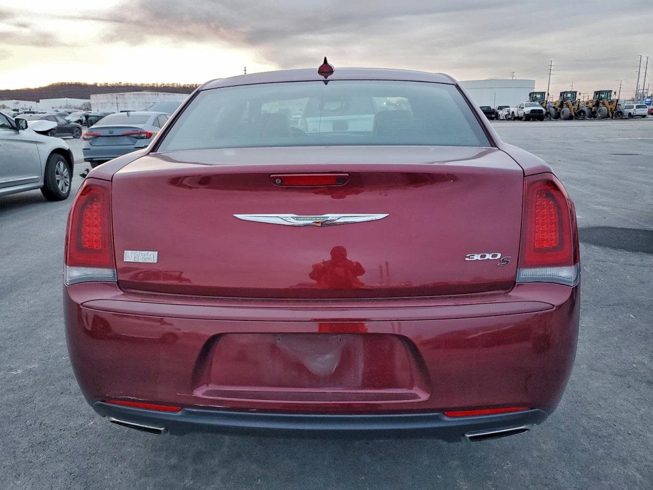 2019 CHRYSLER 300 S photo 11