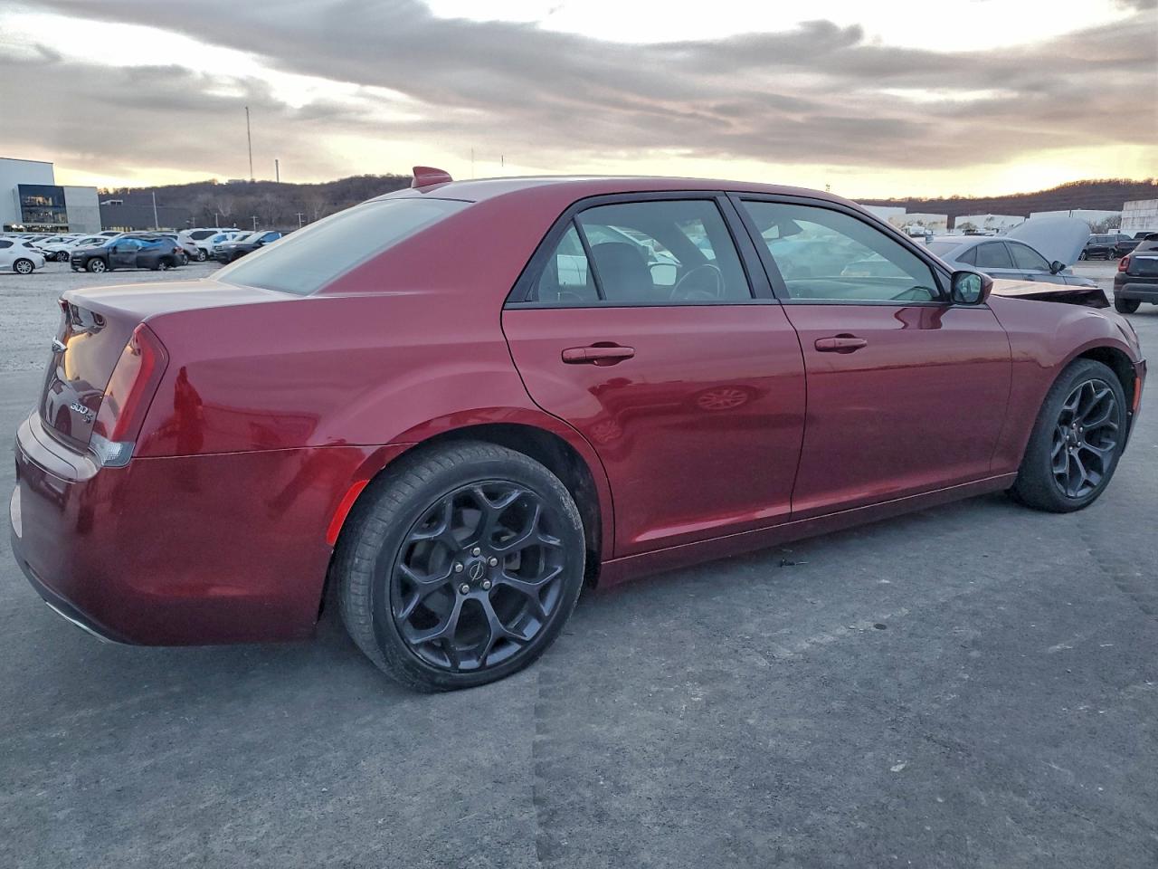 2019 CHRYSLER 300 S photo 5