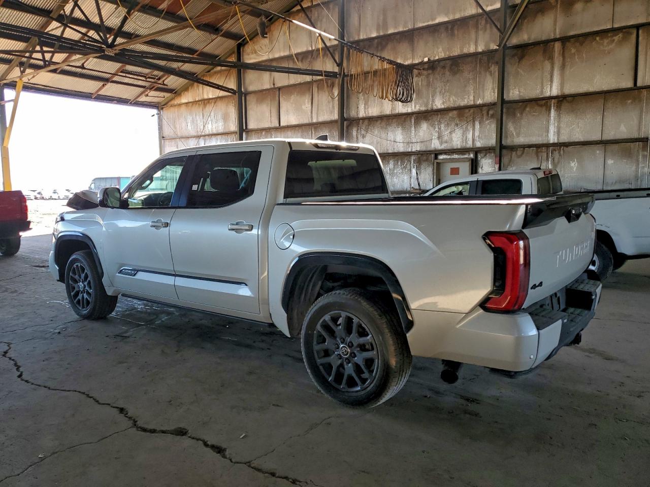 2024 TOYOTA TUNDRA CREWMAX PLATINUM photo 2