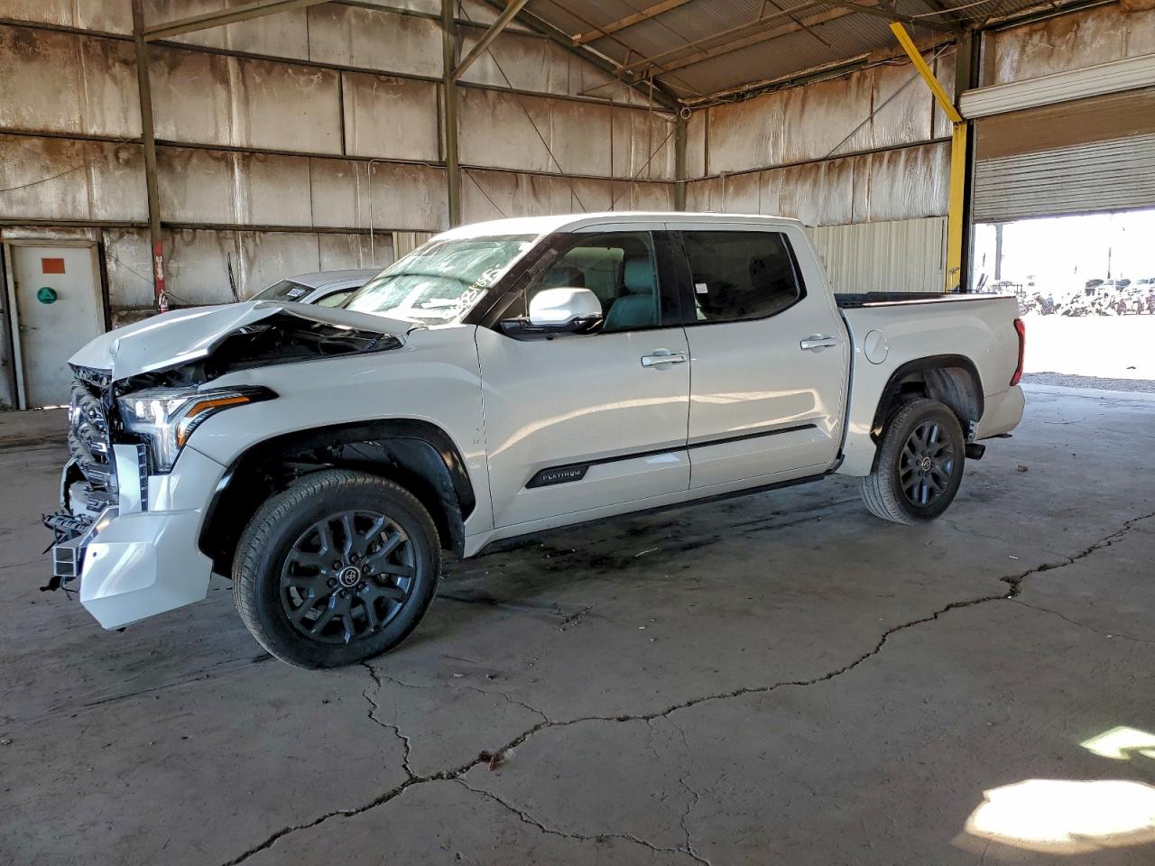 2024 TOYOTA TUNDRA