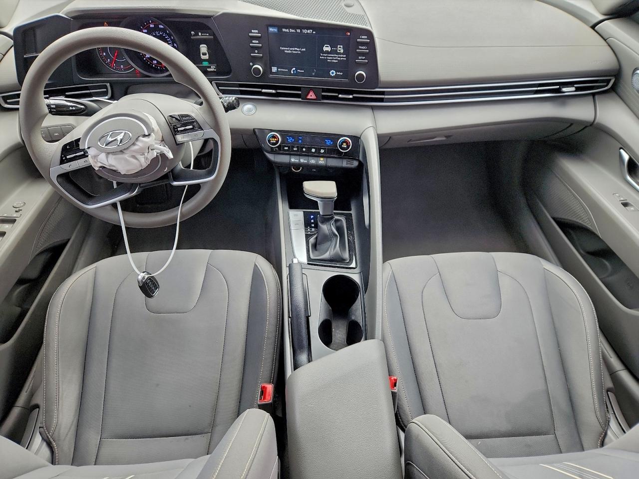 2021 HYUNDAI ELANTRA SEL photo 15