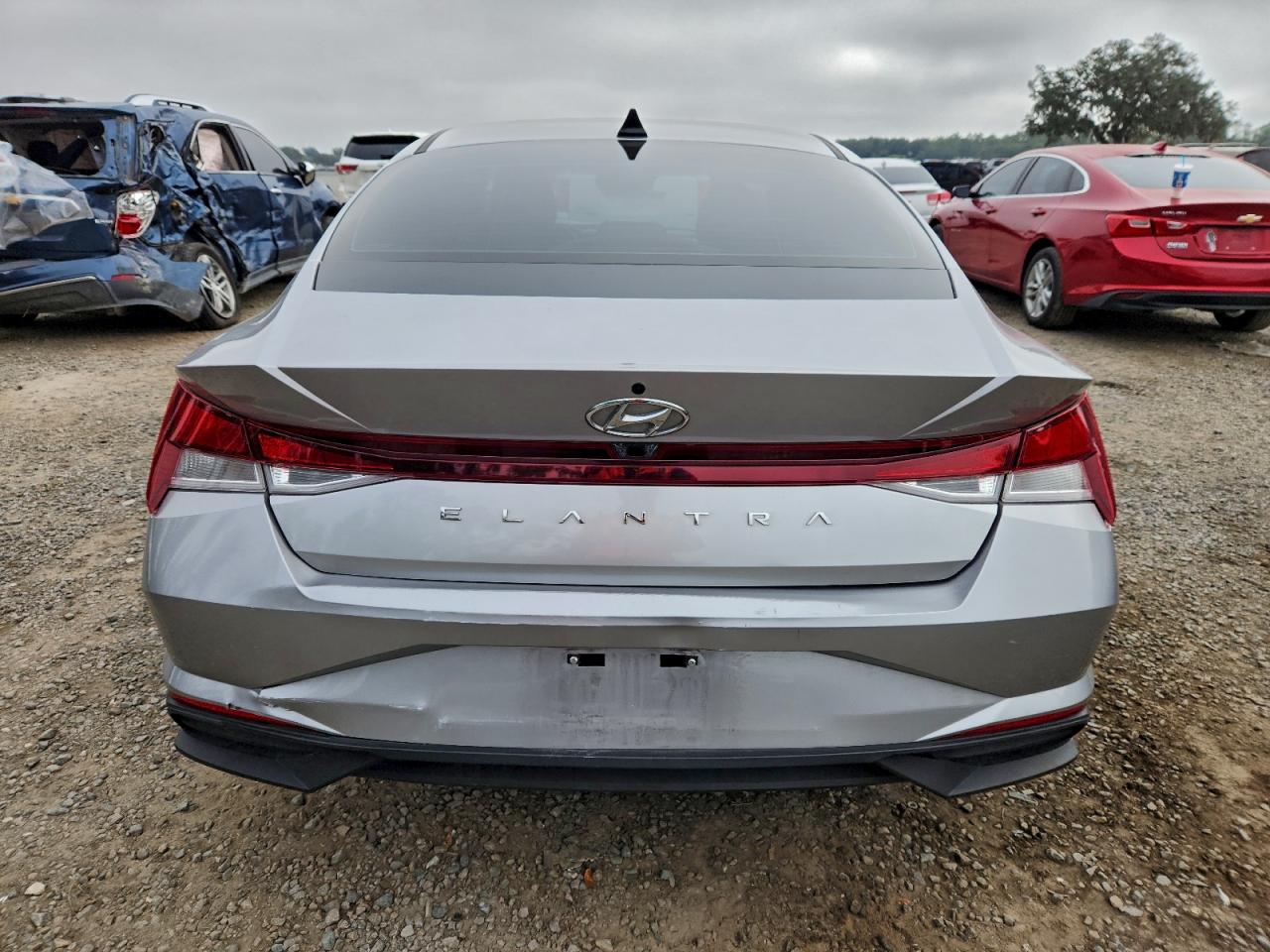 2021 HYUNDAI ELANTRA SEL photo 11