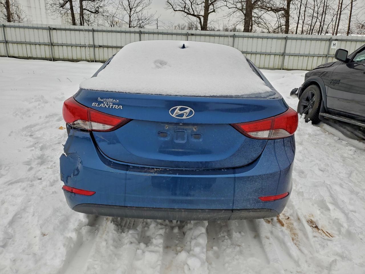 2016 HYUNDAI ELANTRA SE photo 16