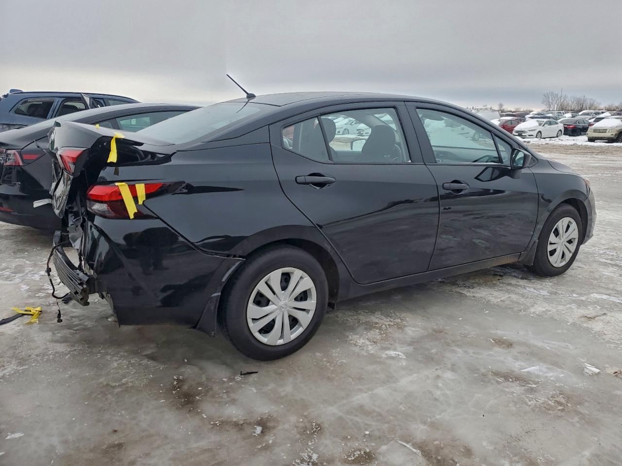 2020 NISSAN VERSA S photo 5