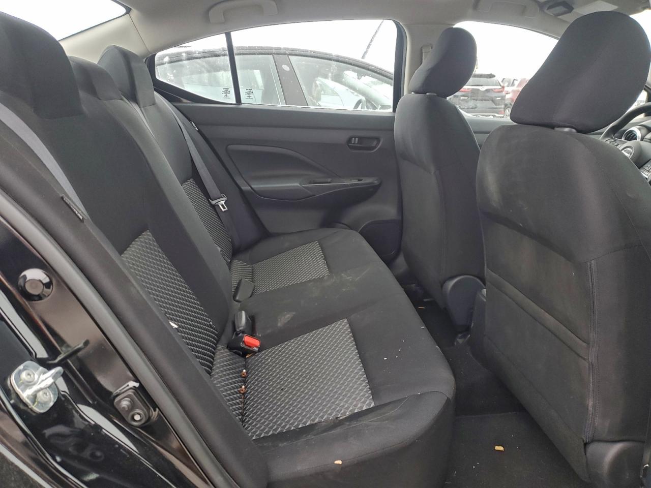 2020 NISSAN VERSA S photo 19