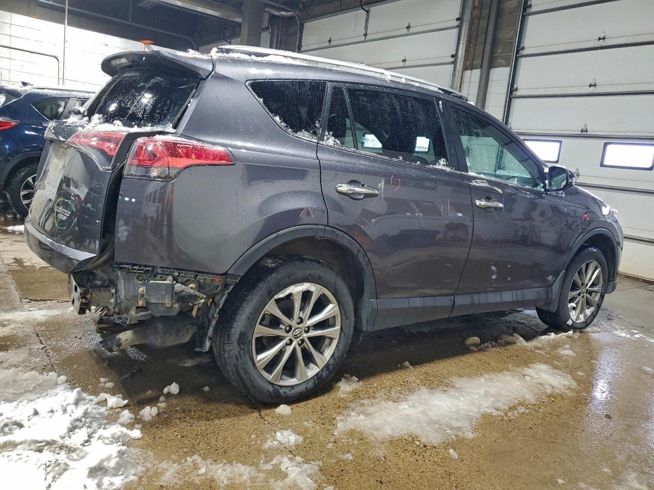 2017 TOYOTA RAV4 LIMITED photo 7