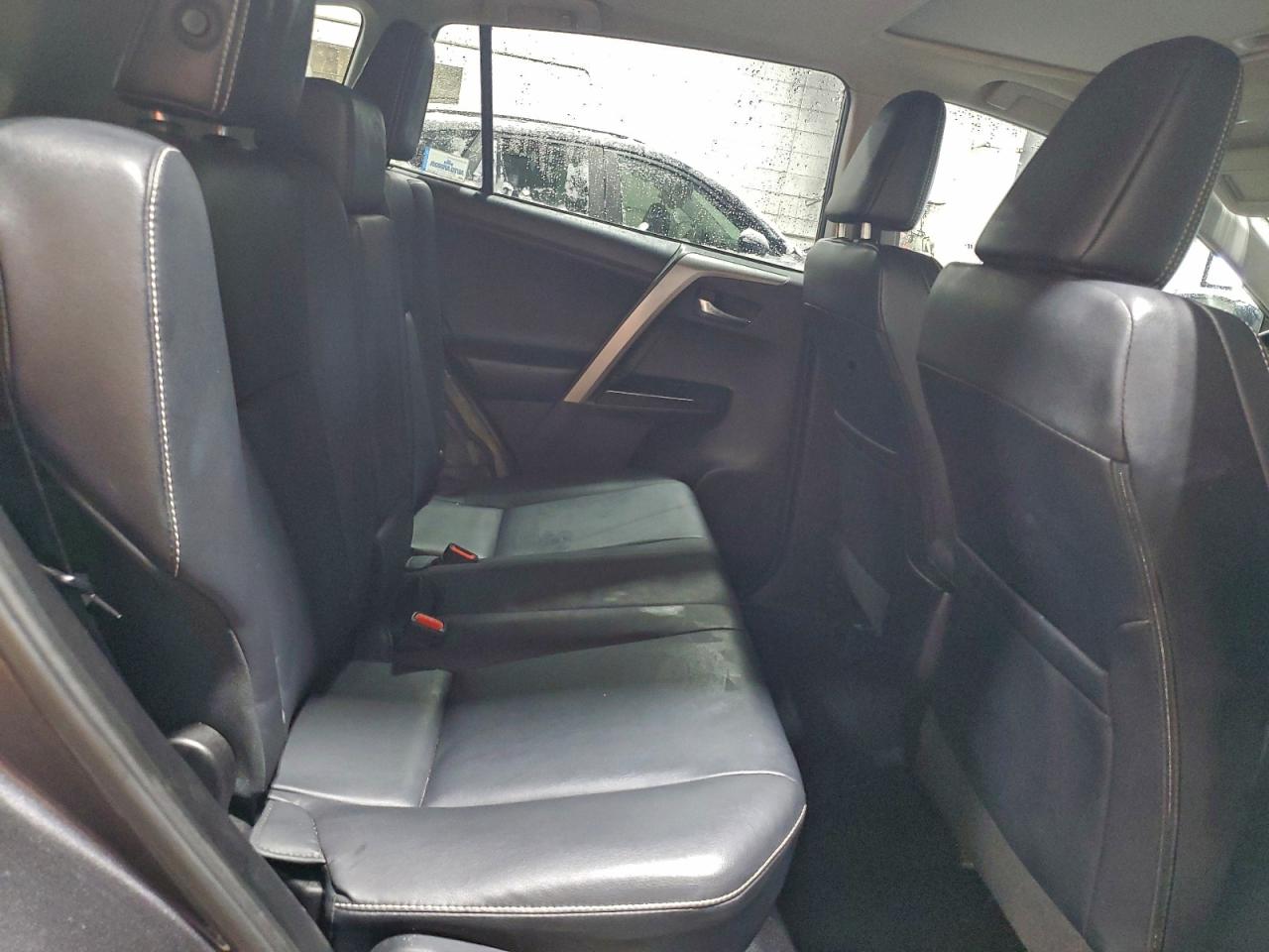 2017 TOYOTA RAV4 LIMITED photo 31
