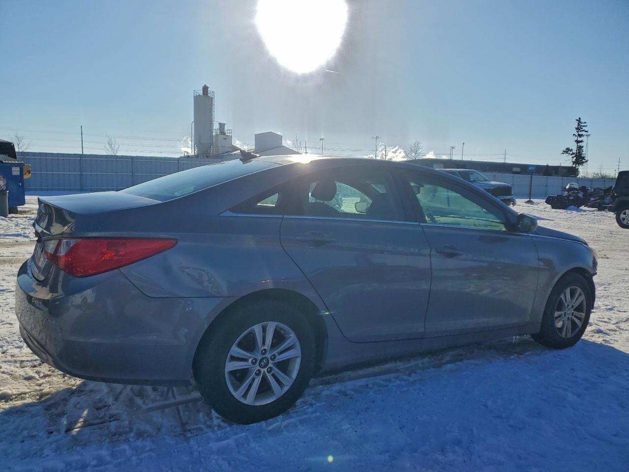 2013 HYUNDAI SONATA GLS photo 3