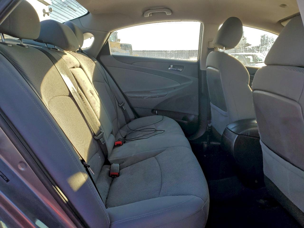 2013 HYUNDAI SONATA GLS photo 10