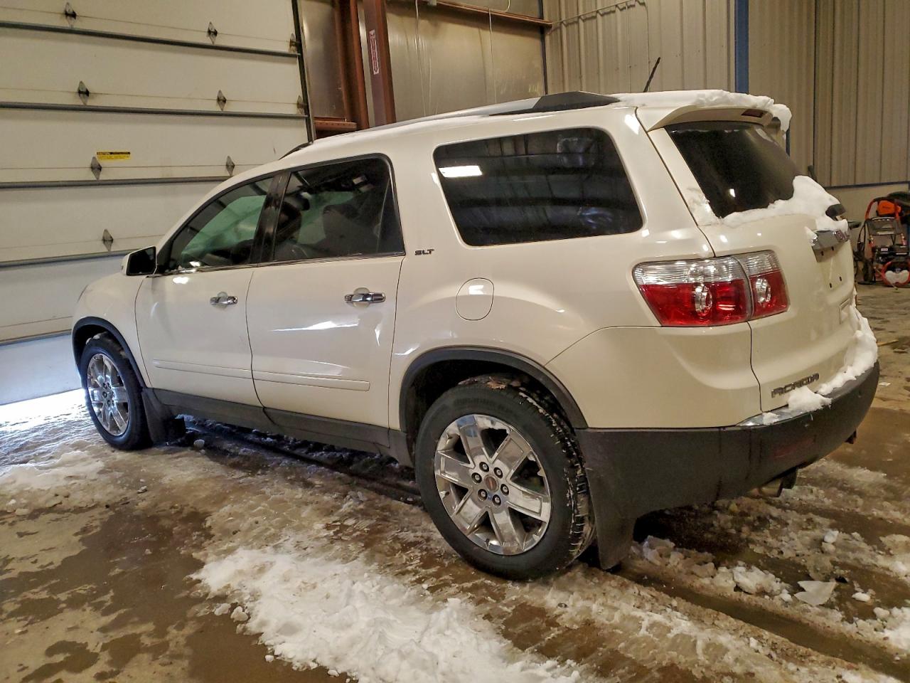 2010 GMC ACADIA SLT-2 photo 3