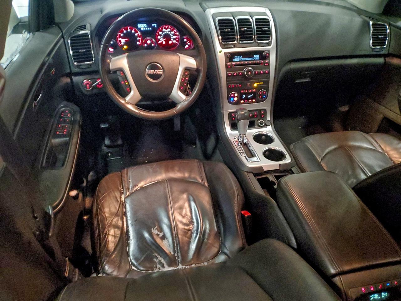 2010 GMC ACADIA SLT-2 photo 15