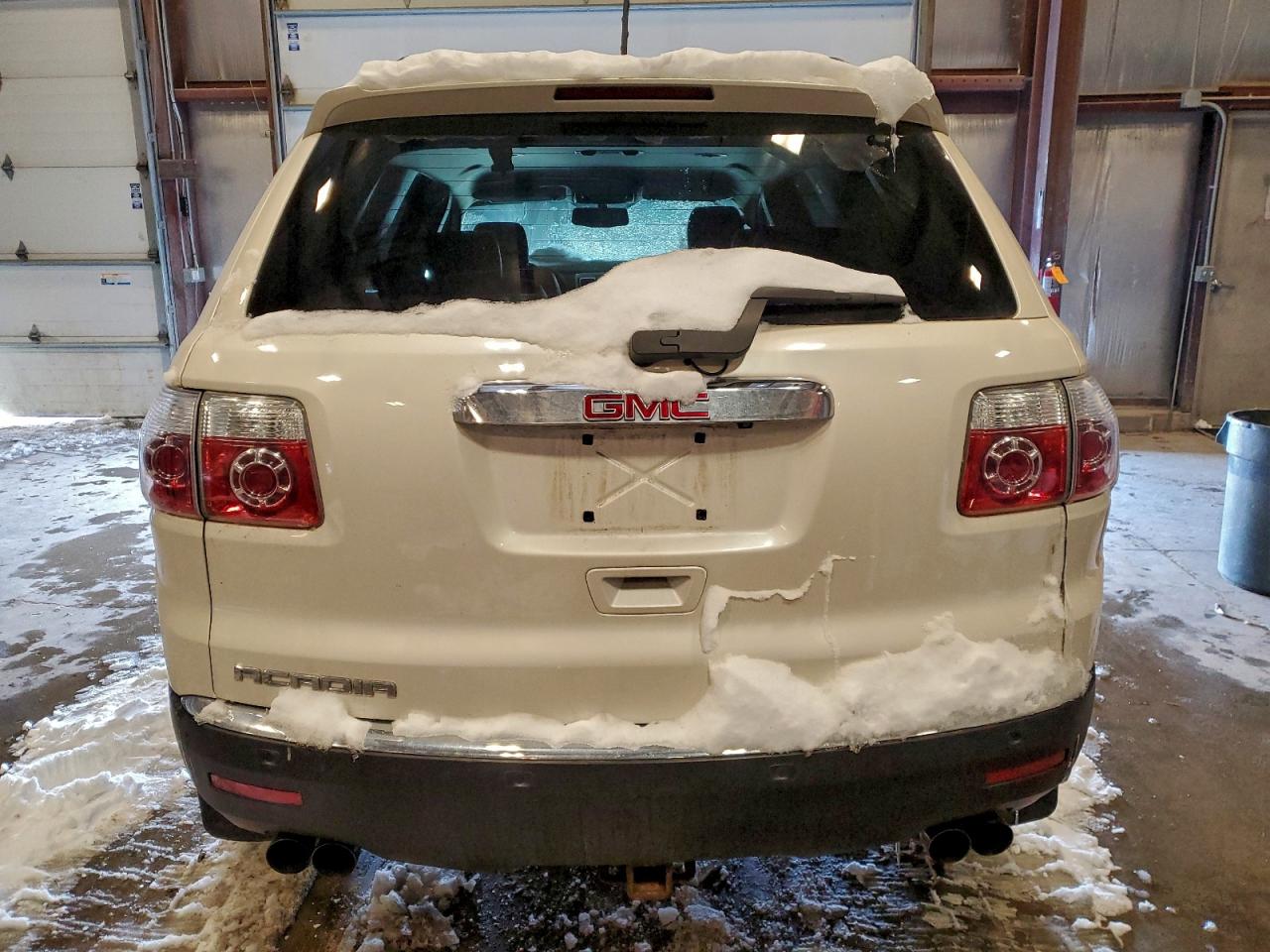 2010 GMC ACADIA SLT-2 photo 11
