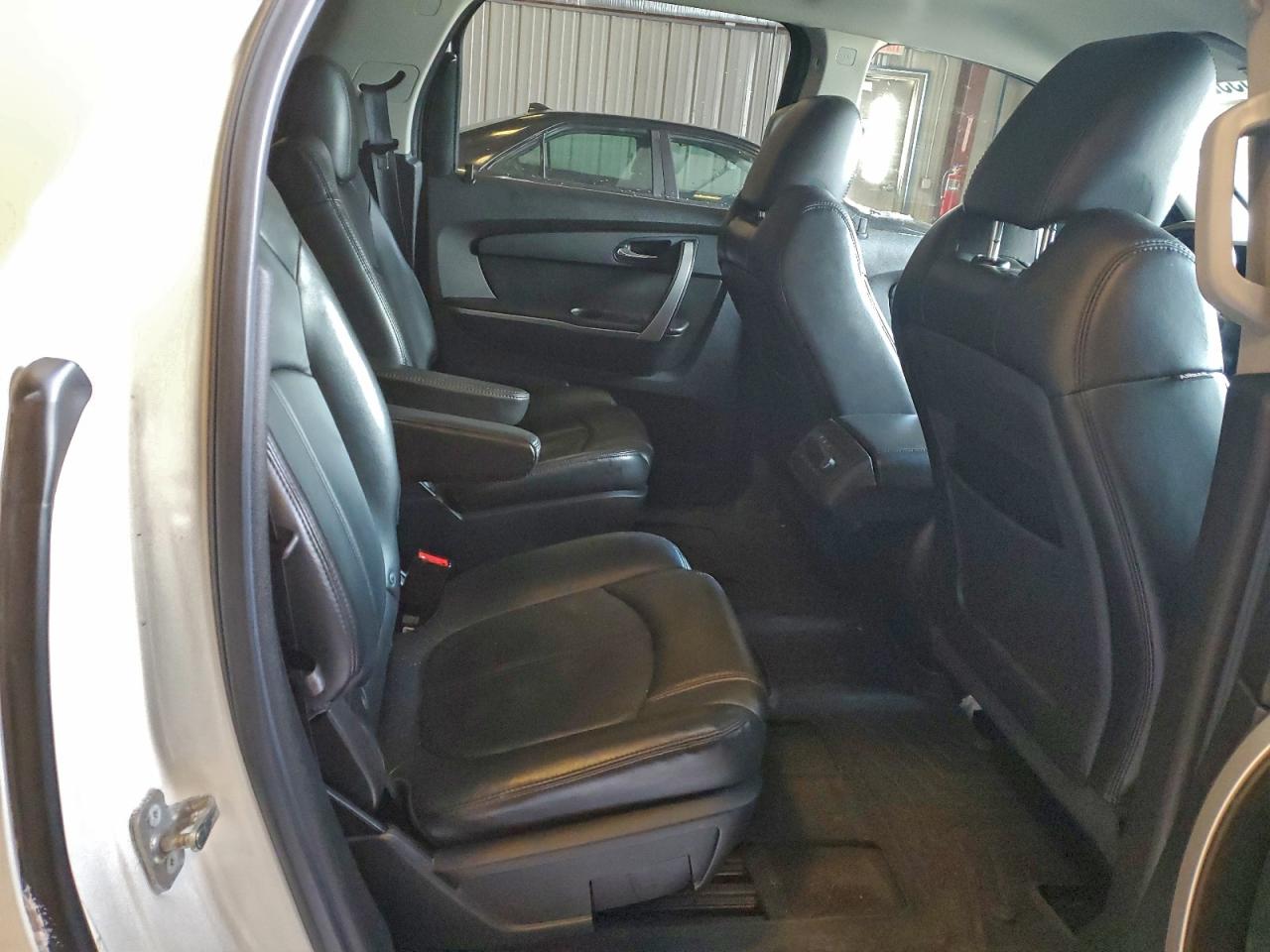 2010 GMC ACADIA SLT-2 photo 19