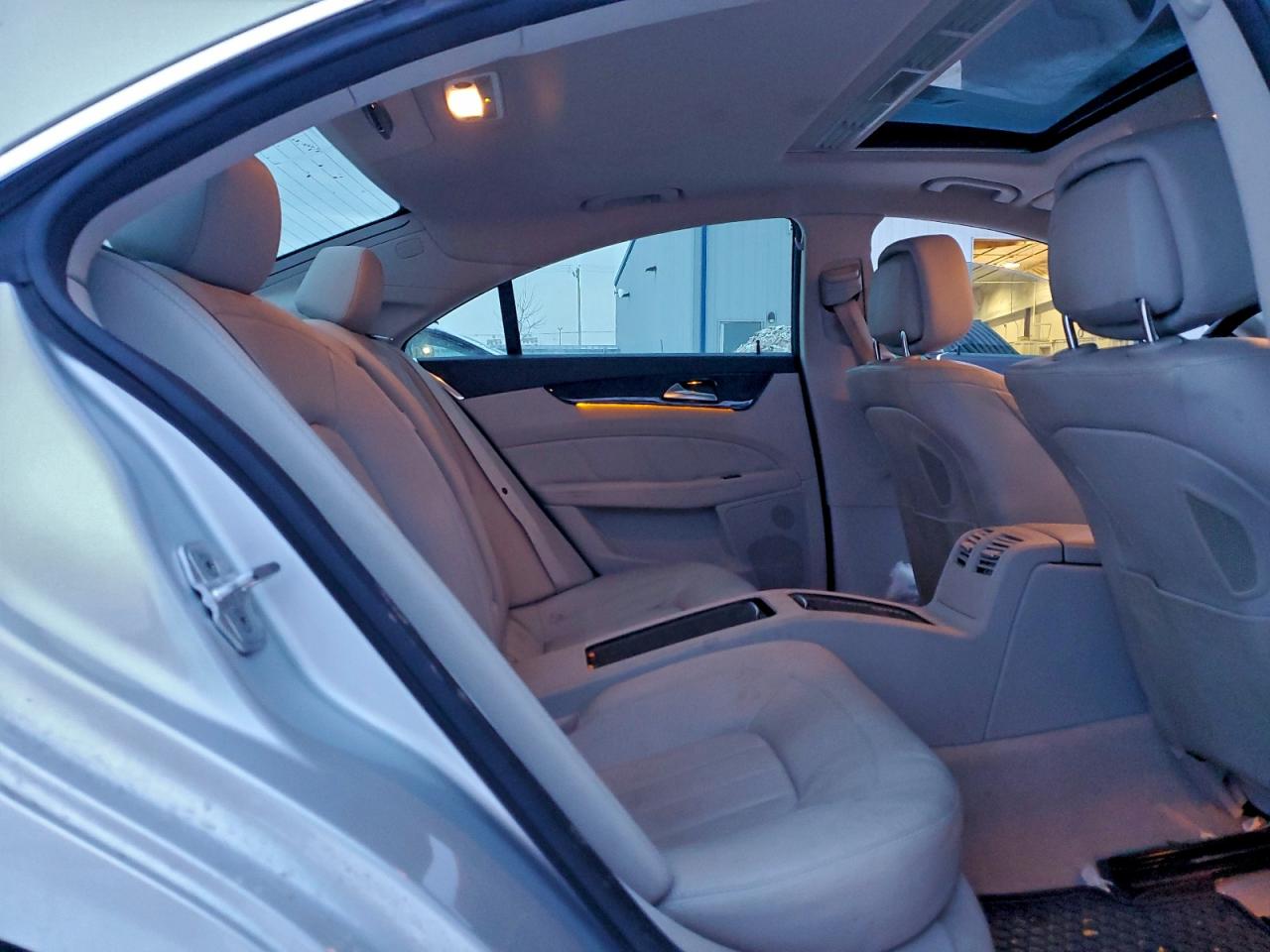 2012 MERCEDES-BENZ CLS 550 4MATIC photo 19