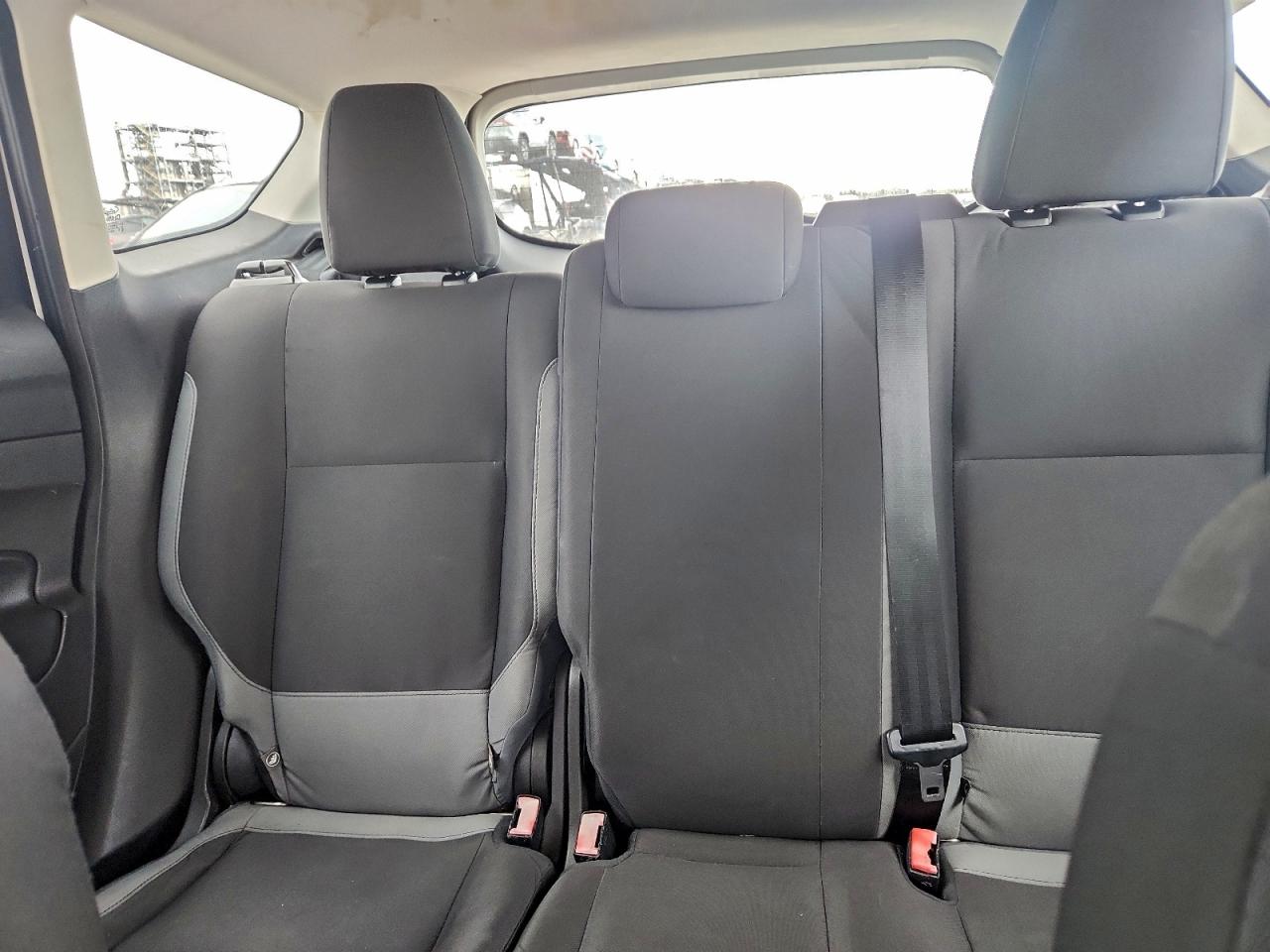 2015 FORD ESCAPE S photo 28