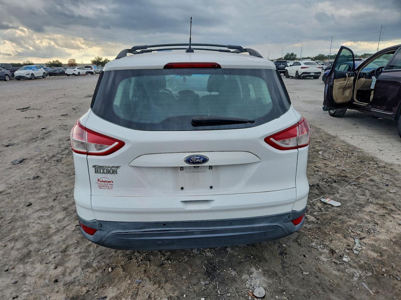 2015 FORD ESCAPE S photo 16