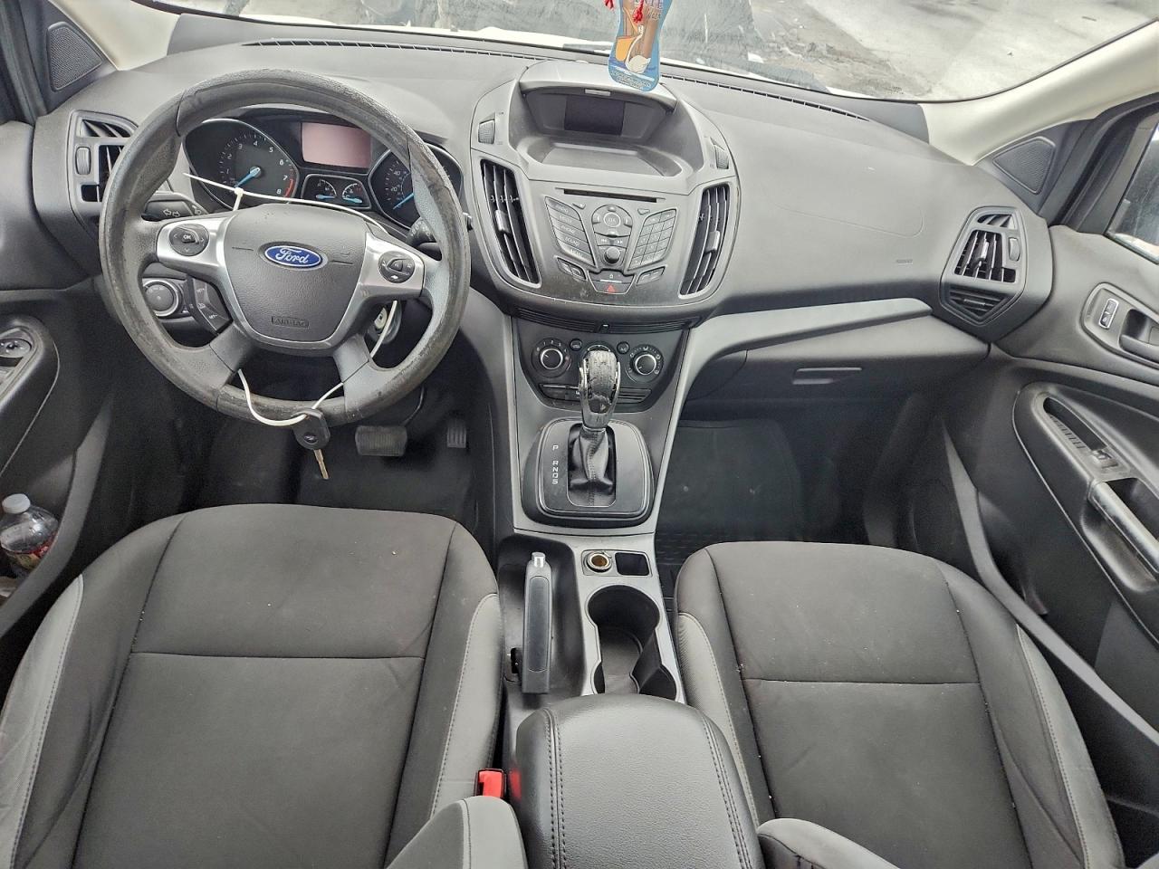 2015 FORD ESCAPE S photo 22