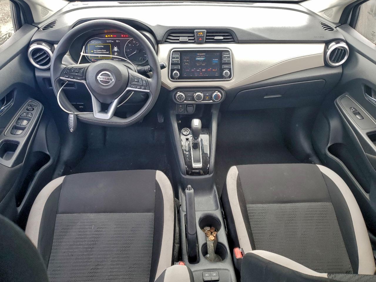 2021 NISSAN VERSA SV photo 8