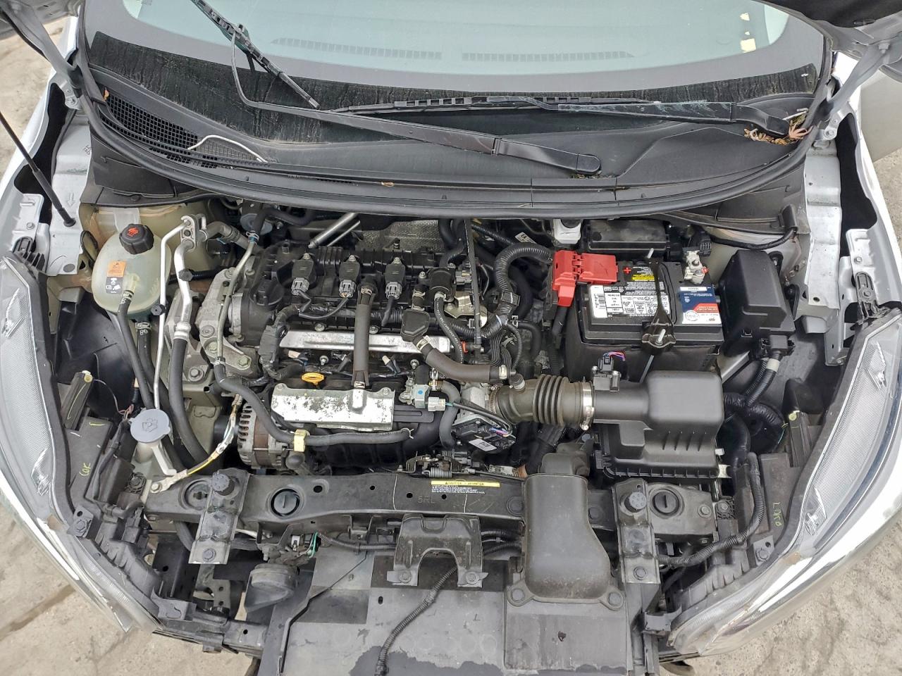 2021 NISSAN VERSA SV photo 11
