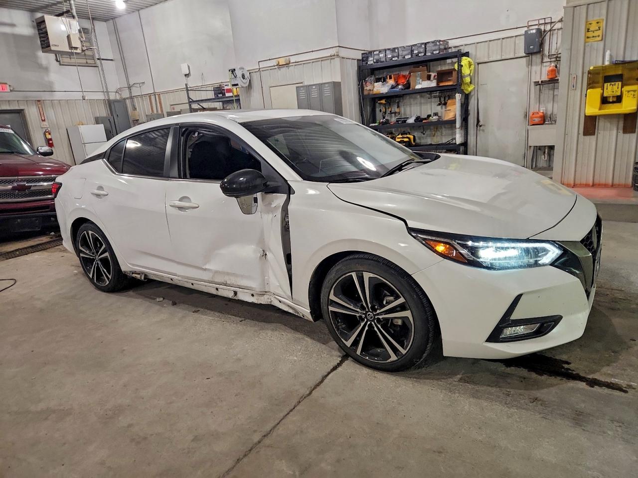 2022 NISSAN SENTRA SR photo 10