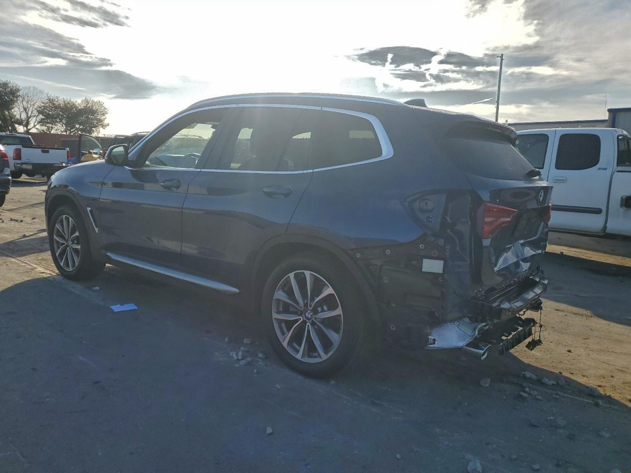 2019 BMW X3 XDRIVE30I photo 3