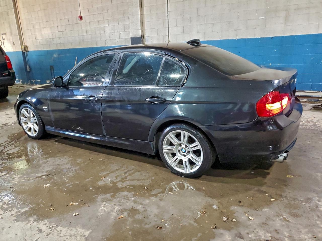 2011 BMW 328 XI photo 2